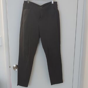 Old Navy Women's Stretchy Dark Gray Pixie Pants